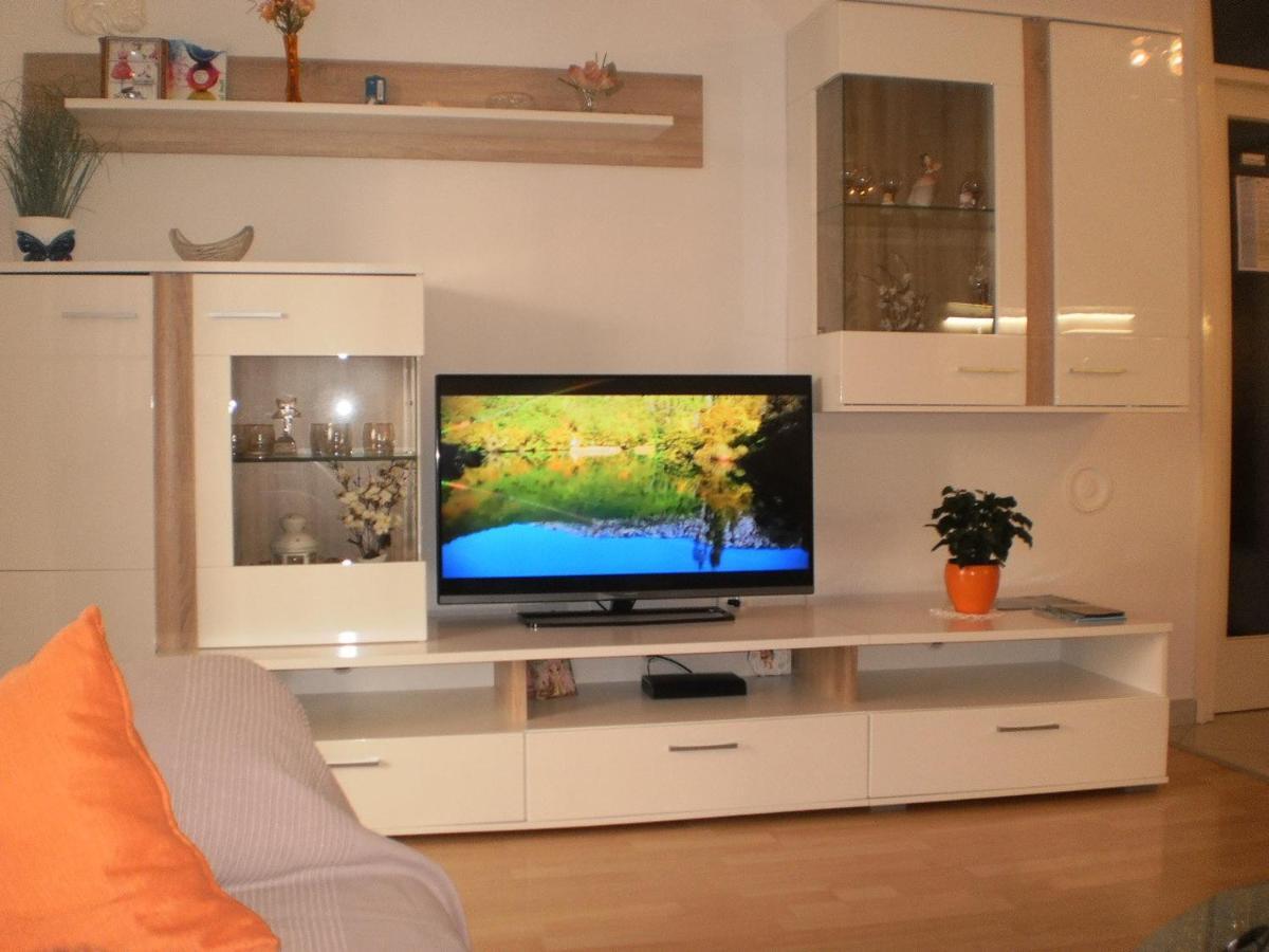 Apartment Lana أوميس المظهر الخارجي الصورة