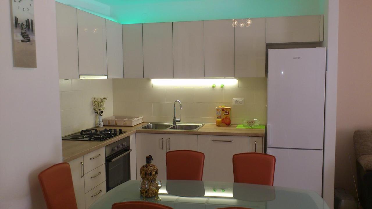 Apartment Lana أوميس المظهر الخارجي الصورة